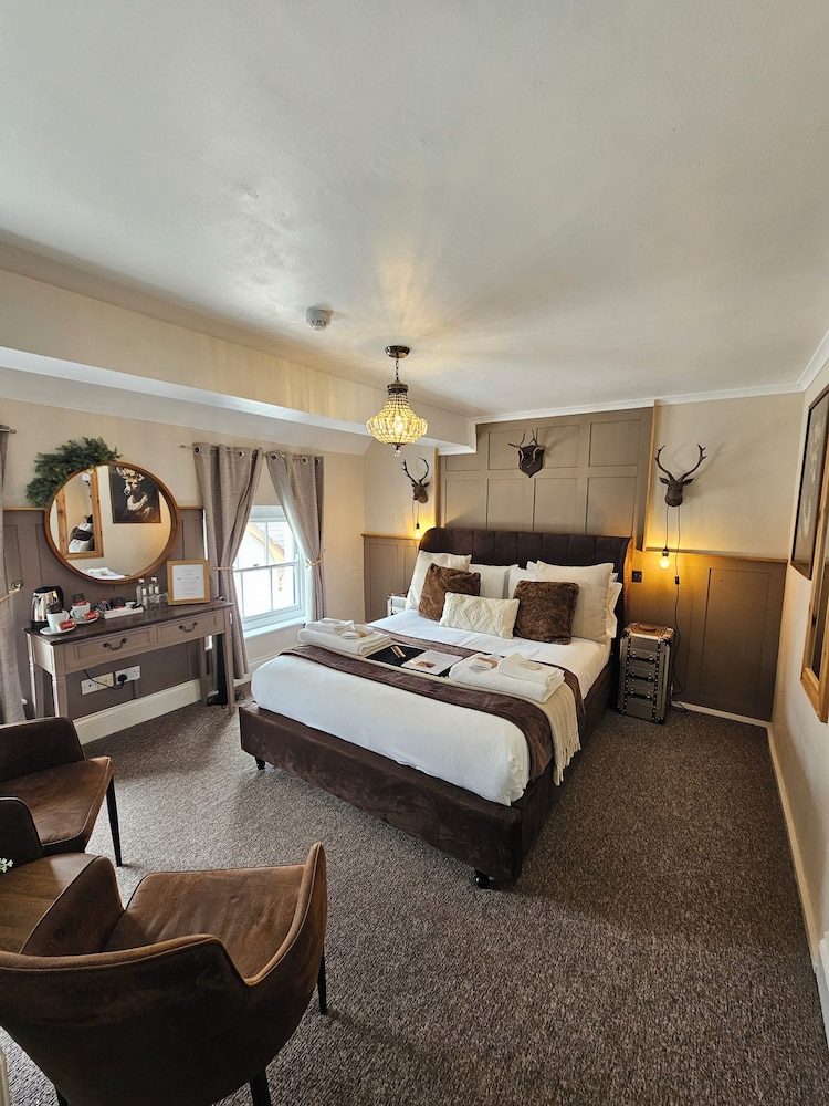 Double Room (Deers Forest)