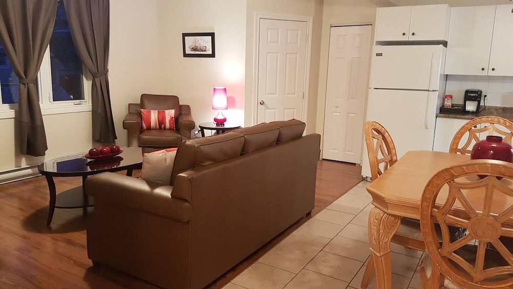 Suite #4 - 39 photo 3