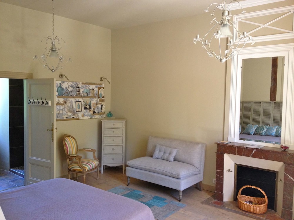 Suite (Saint Charles ) photo 1