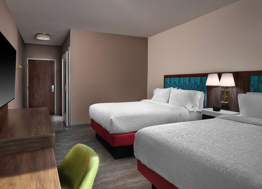 Room, 2 Queen Beds, Accessible (Hearing) - Photo 1