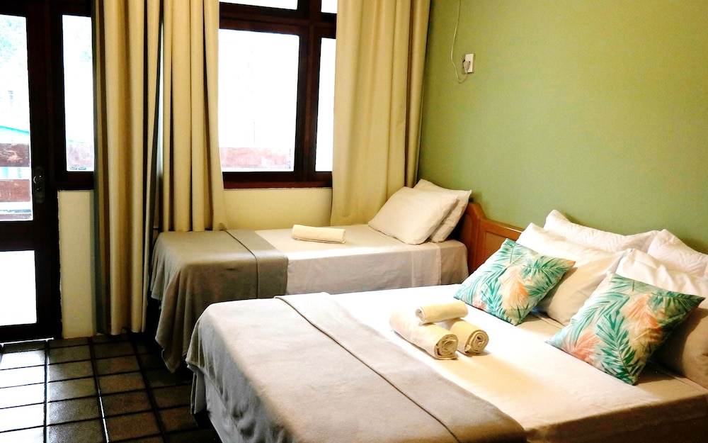 Superior Triple Room, Multiple Beds, Balcony, City View photo 2