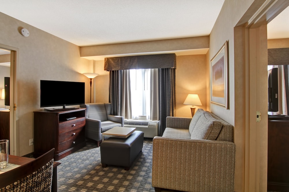 Suite, 1 King Bed, Accessible, Non Smoking - Photo 5