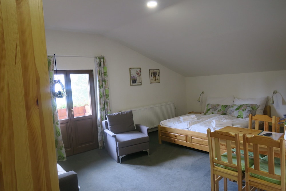 Deluxe Room, Balcony, Hill View photo 1