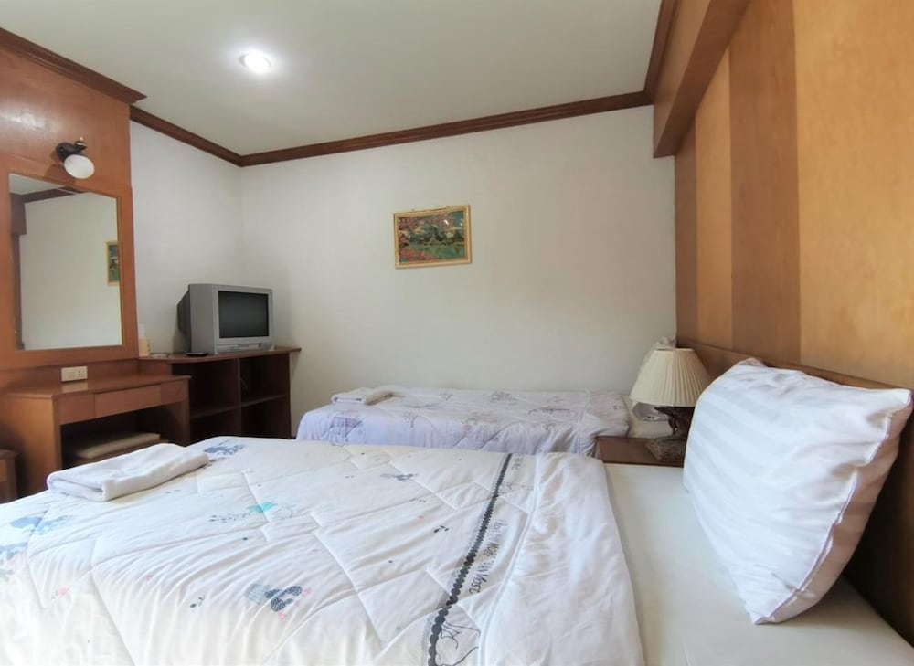 Deluxe Twin Room - Photo 5