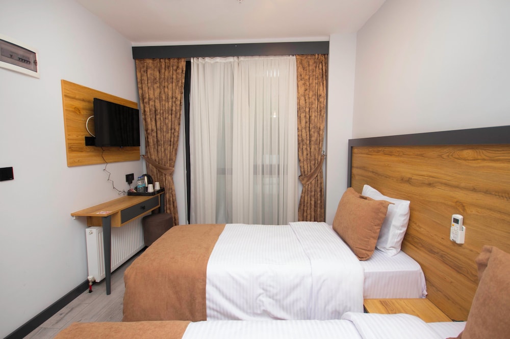 Standard Twin Room photo 3