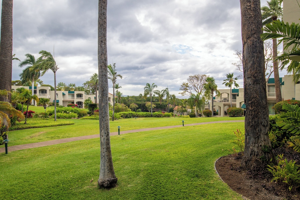 Deluxe Villa, 1 Bedroom, 2 Bathrooms, Garden View (1303) photo 3