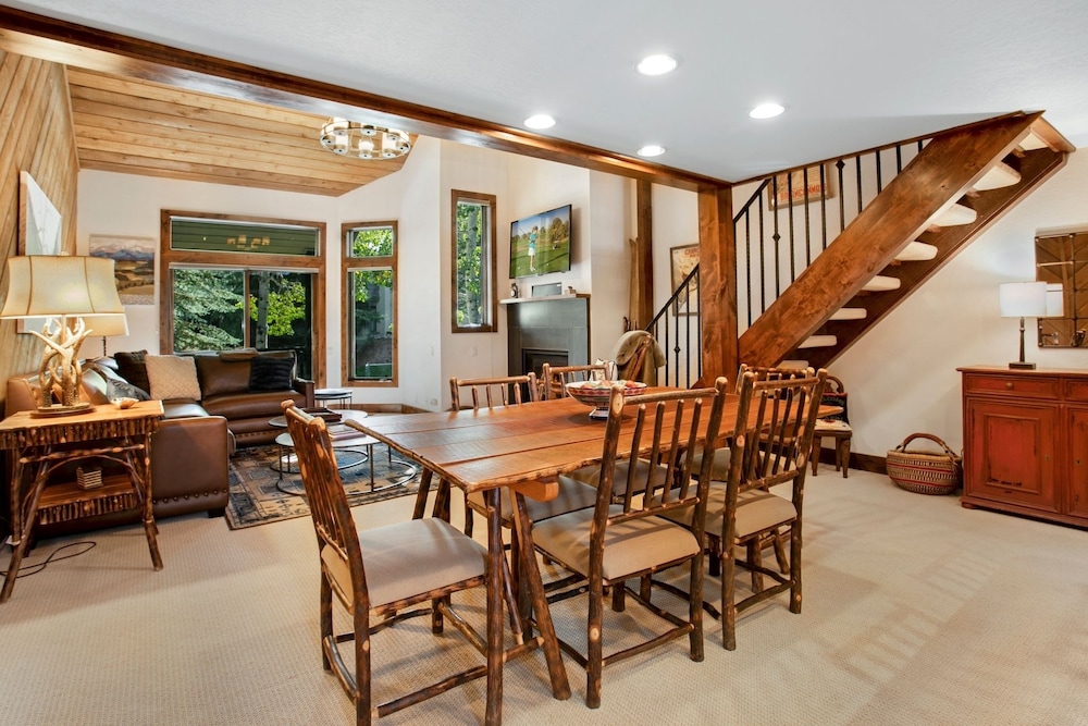 Townhome, 3 Bedrooms photo 3