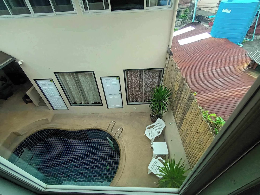 Deluxe Double Room, Pool View, Corner - Photo 3