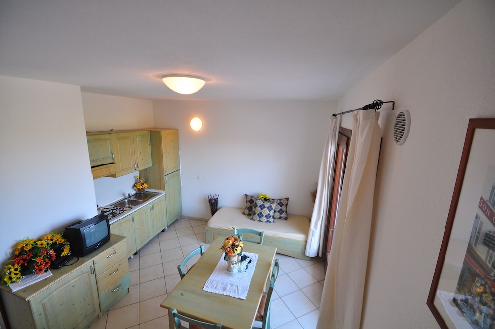 Standard Apartment, 1 Bedroom (up to 3 people) photo 2