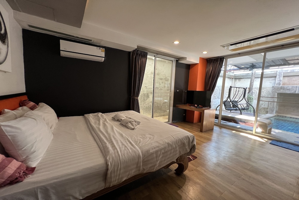 Executive Suite, Private Pool photo 2