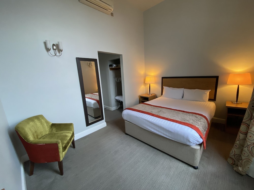 Classic Double Room