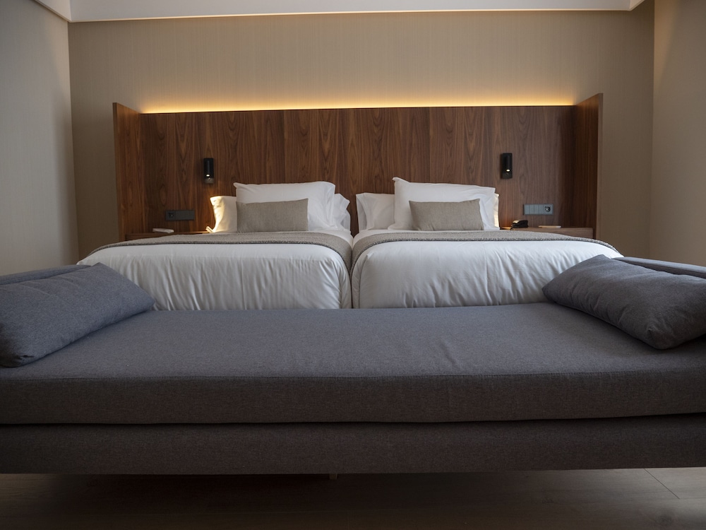 Premium Room - Photo 2