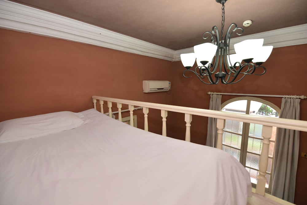 Signature Twin Room photo 3