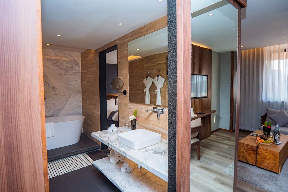 Junior Suite - Photo 2