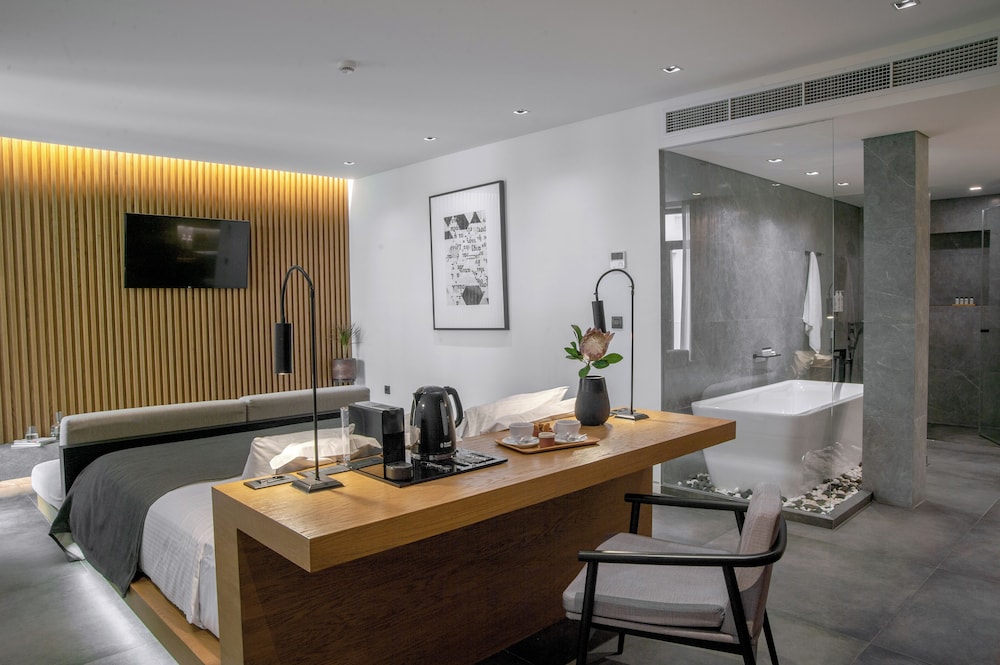 Suite (Master) photo 2