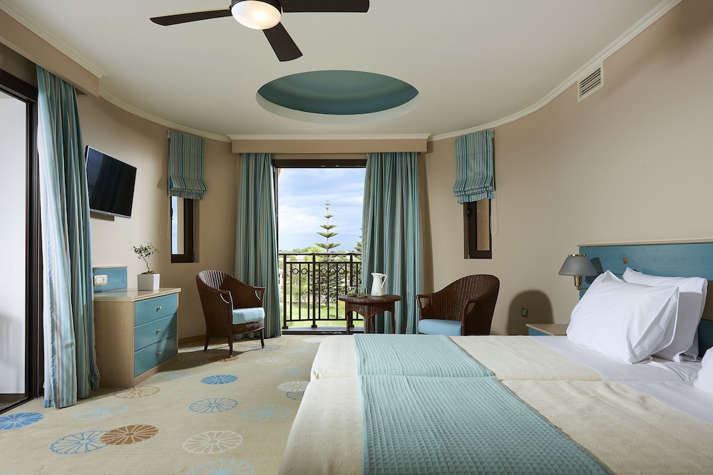 Family Apartment (Main Building) - Photo 1