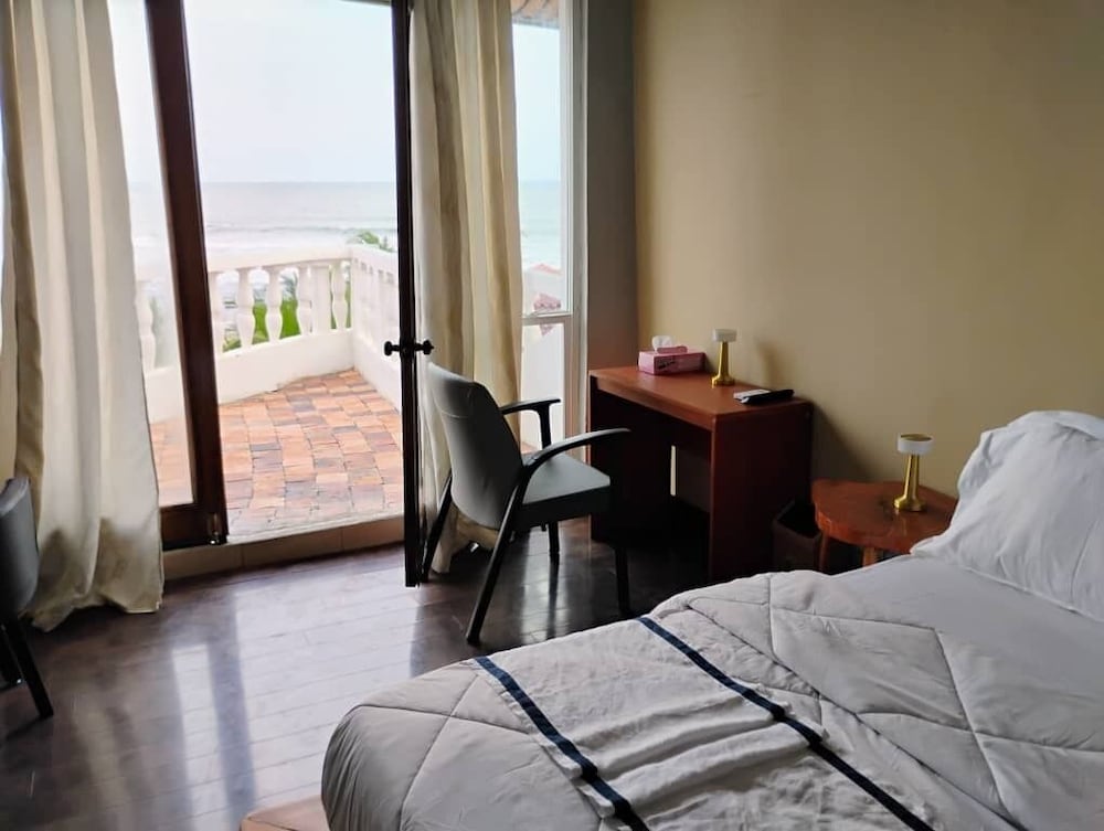 Executive Room, City View