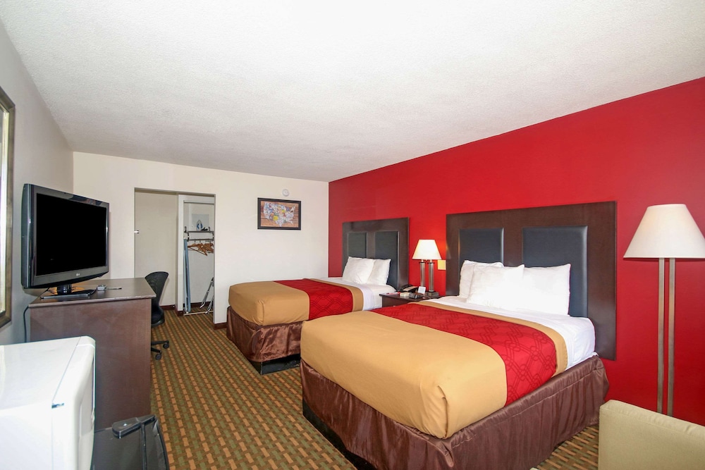 Suite, 2 Double Beds, Non Smoking, 2 Bathrooms photo 1