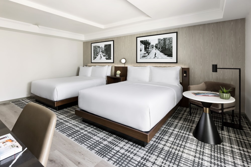 Room, 2 Queen Beds (with Shower)