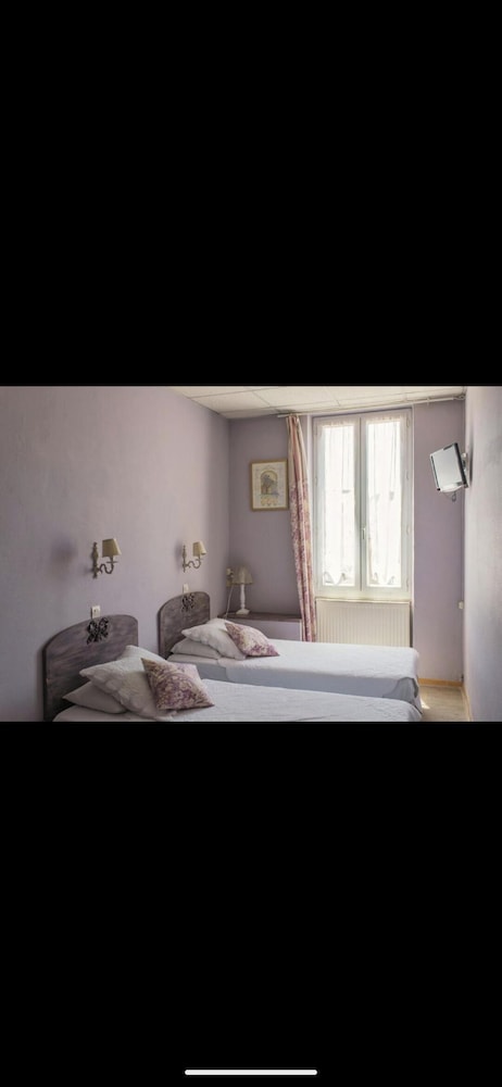 Classic Quadruple Room