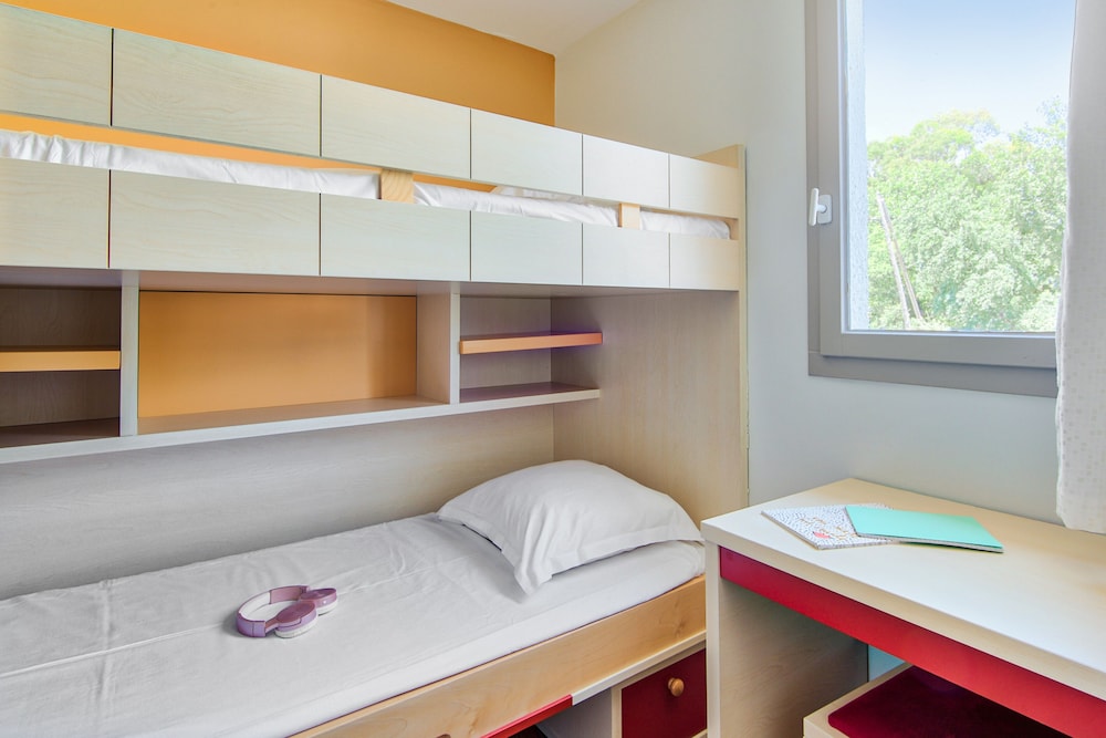 Apartment 6 people - 1 bedroom + 1 sleeping alcove - Terrace or balcony - Sea view photo 3