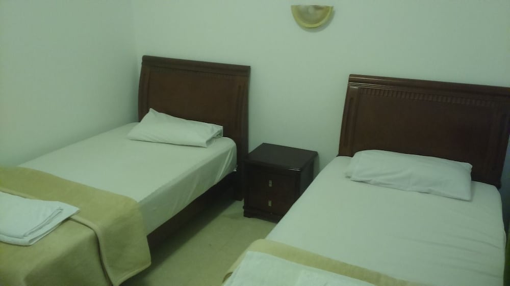 Apartment, 2 Bedrooms - Photo 2