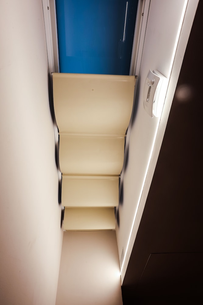 Standard Double Room - Photo 4