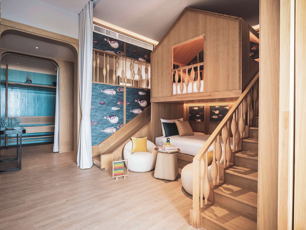 Grand Family Sea View Suite - Photo 1