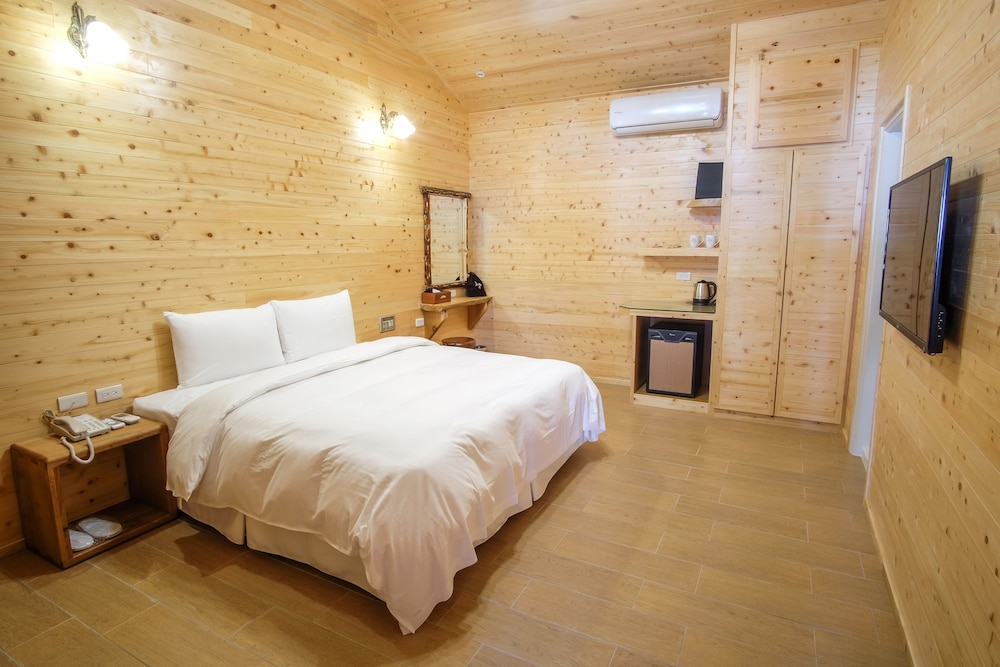 Signature House, 2 Bedrooms, 2 Bathrooms, Courtyard View photo 2