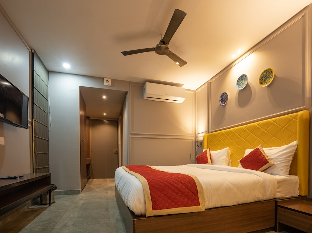 Deluxe Room - Photo 4