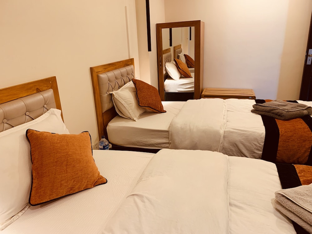 Superior Twin Room, 2 Twin Beds, Non Smoking, Hill View photo 2