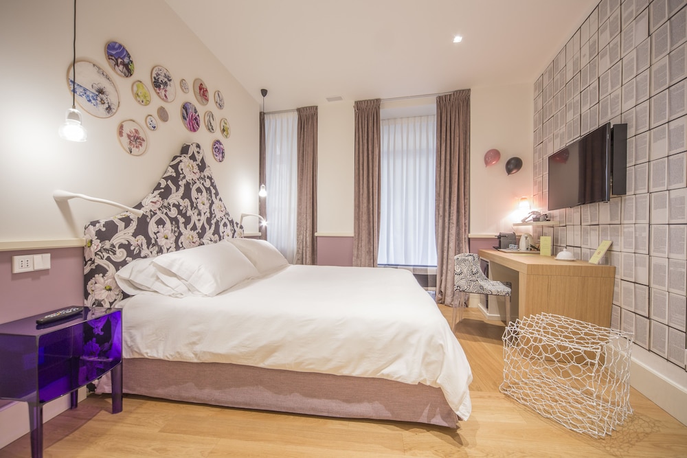 Deluxe Double Room, 1 Bedroom, Ensuite, Ground Floor photo 3