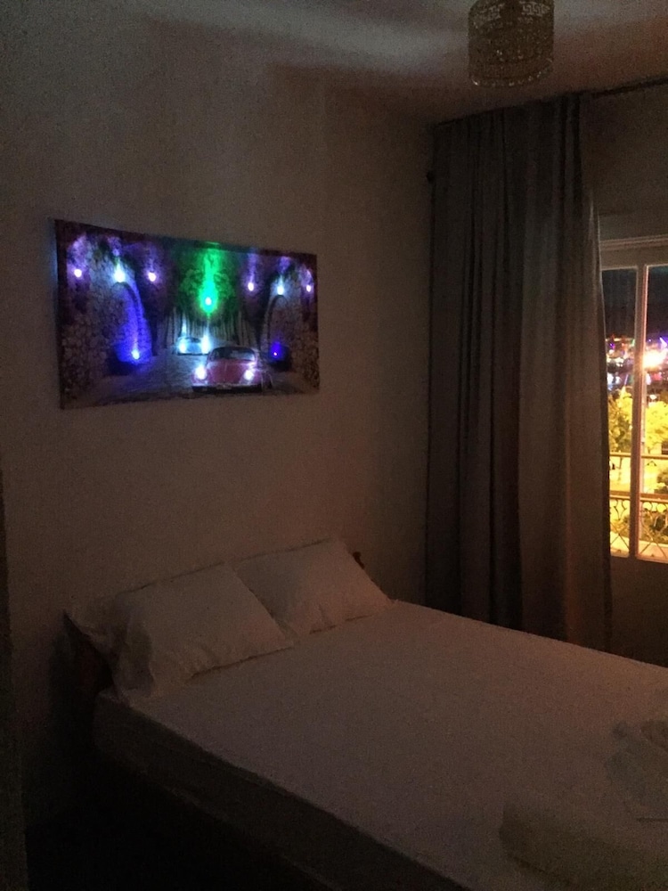 Standard Double Room (Castle View)