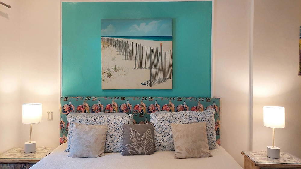 Deluxe Room, 1 King Bed