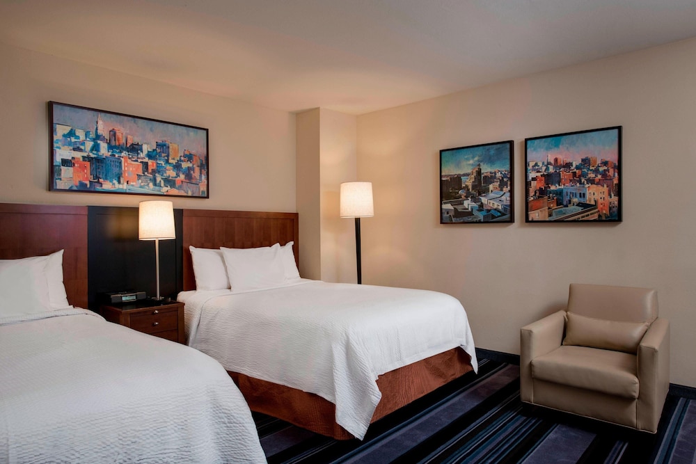 Studio Suite, 2 Double Beds (Mobility Accessible, Tub)