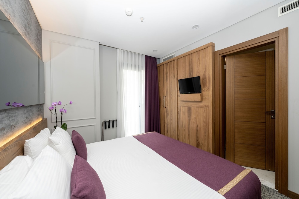 Economy Double or Twin Room photo 3