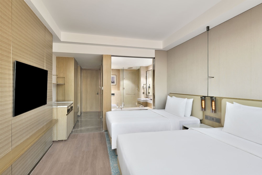 Room, 2 Twin Beds, City View photo 1