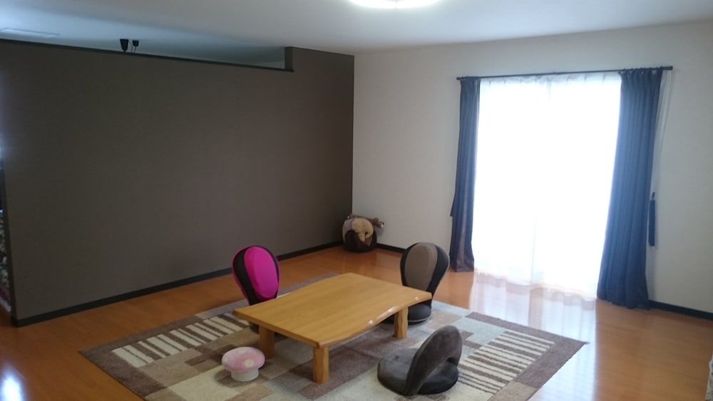 Family Room photo 1