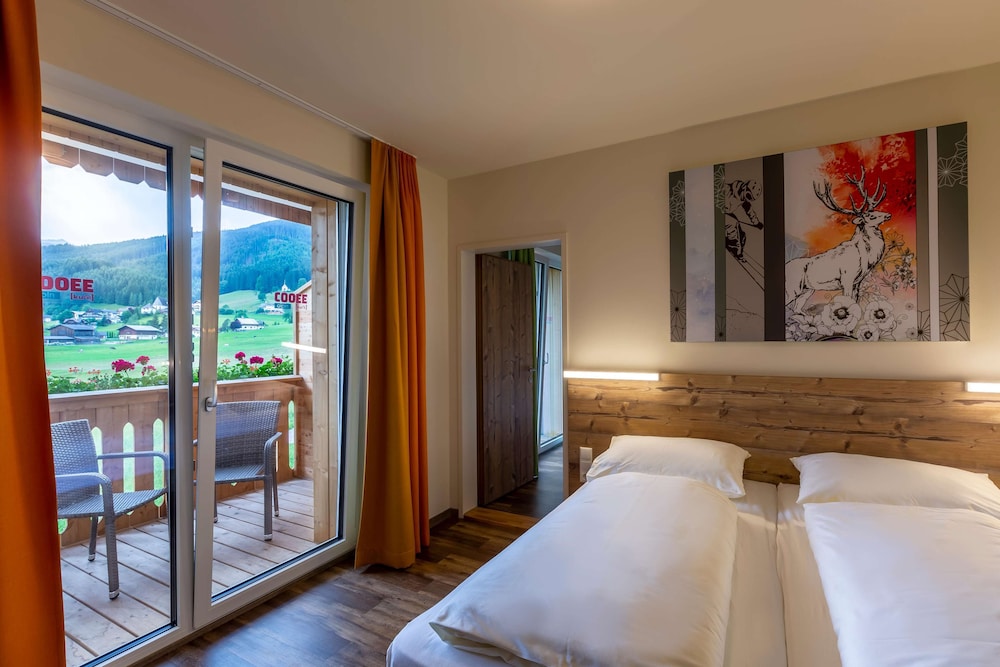 Family Room, 2 Bedrooms, Balcony, Mountain View