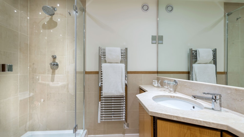 Suite - Photo 5
