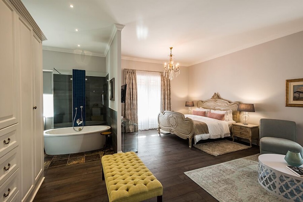 Waterstone Suite