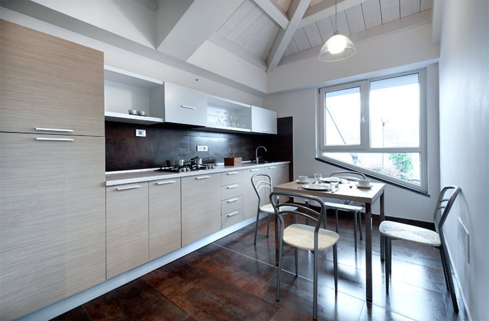 Apartment, Annex Building - Photo 4