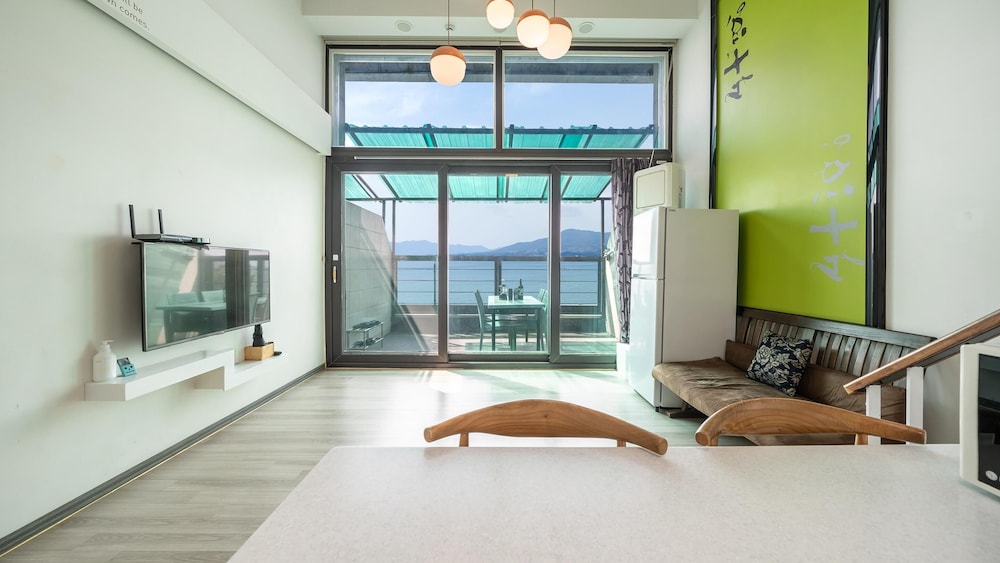 Basic Room, 1 Bedroom (102) - Photo 3
