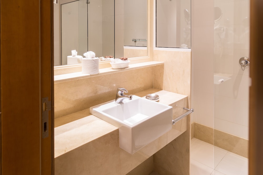 Deluxe Triple Room - Photo 8