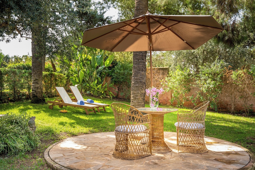 Grand Suite, Hot Tub, Garden View photo 3