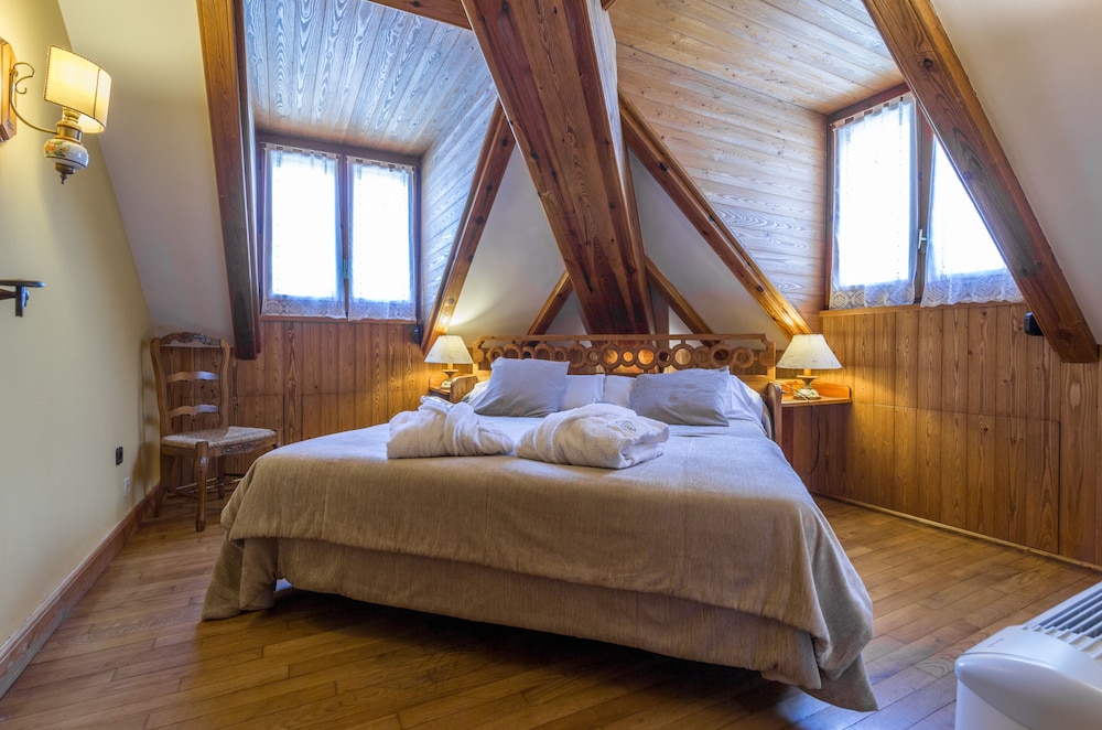 Family Suite, 2 Bedrooms, Hot Tub, Tower