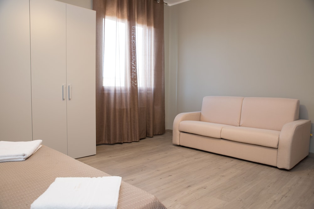 Deluxe Triple Room photo 2