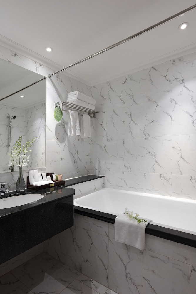 Premier Double or Twin Room, City View photo 2