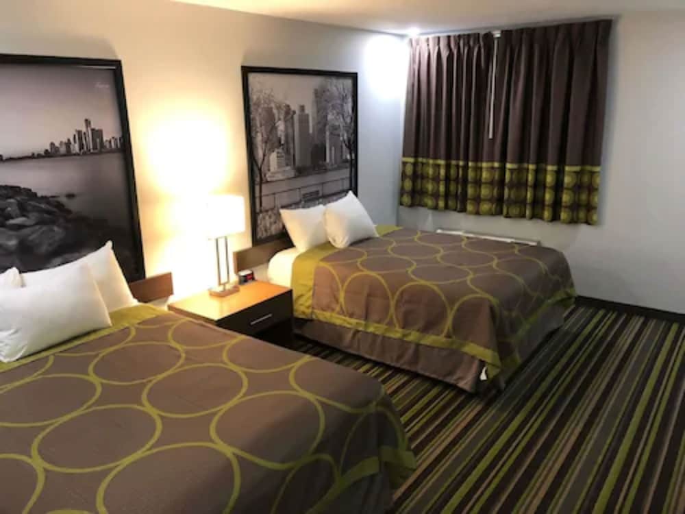 Room, 2 Queen Beds, Non Smoking