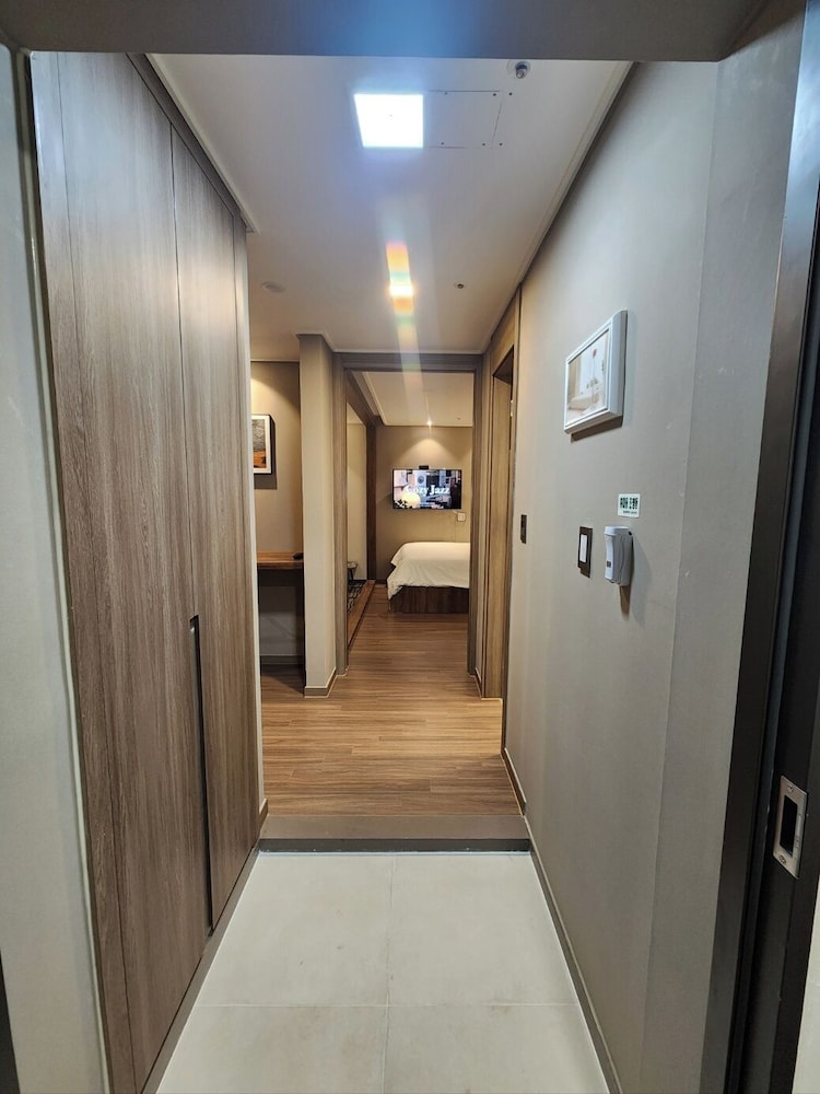 Standard Studio, Multiple Beds, Non Smoking, Kitchen